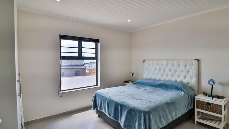 2 Bedroom Property for Sale in Harbour Heights Western Cape